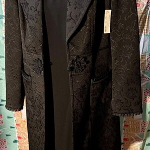 Black Amanda Smith suit ***NWT***